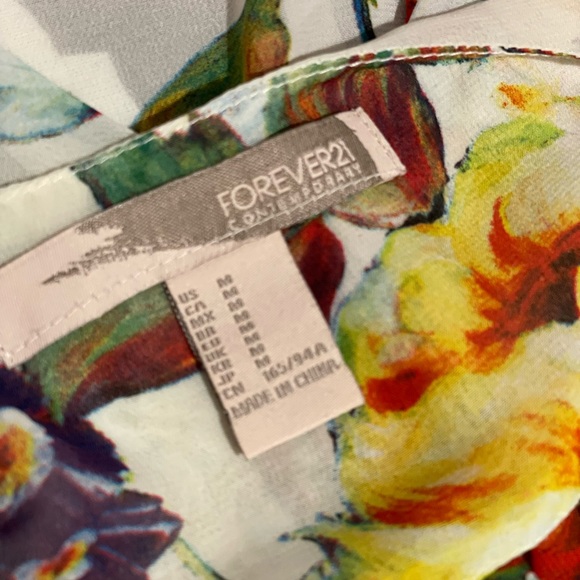 Forever 21 Sheer Blouse with Back Cut-Out - Picture 4 of 4